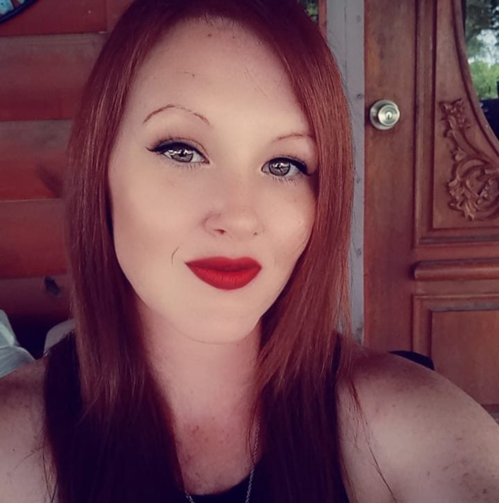 Meet your Posher, Hayly